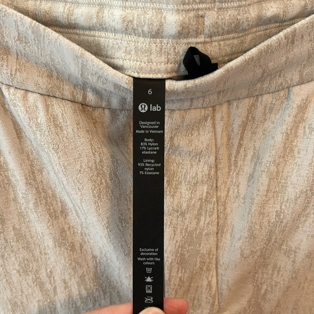 Lululemon Lab Relaxed Jogger Jacquard
Mosaic Mirage Jacquard RARE 6 - Picture 12 of 16
